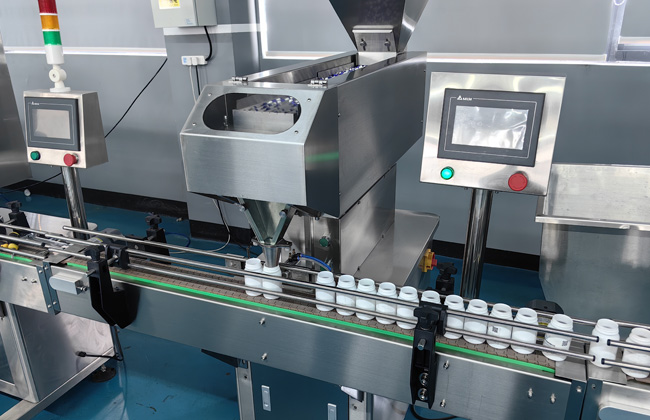 YL-8-Lane-Electric-Automatic-Softgel-Capsule-Tablet-Counter-8-Channel-Bottling-Capsule-Tablet-Counting-Machine-05